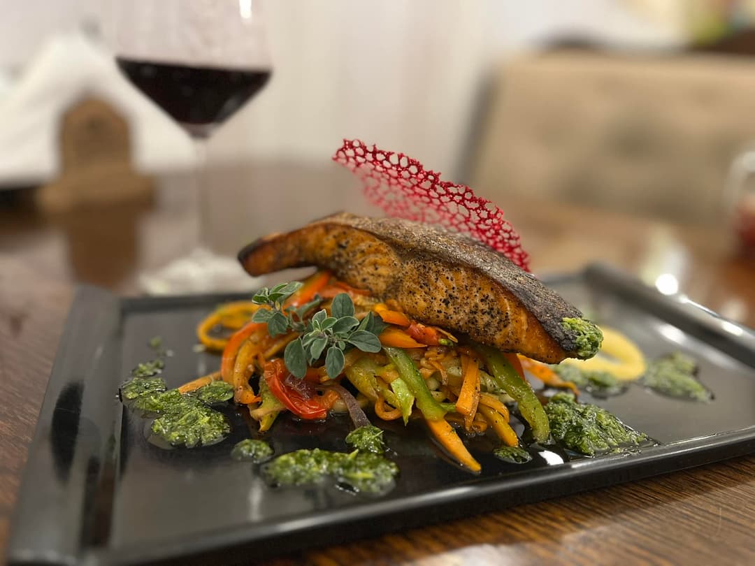 Вкусни ястия от ресторант-пицария Централ Добрич