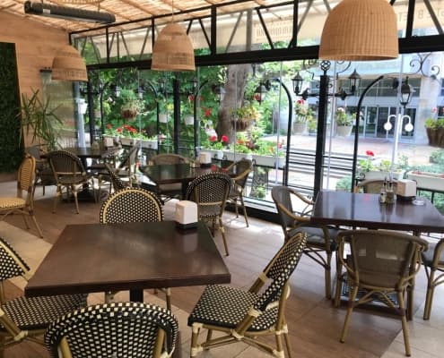 Тераса на ресторант-пицария Централ Добрич